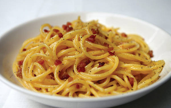 Classic Spaghetti Carbonara with Guanciale or Pancetta